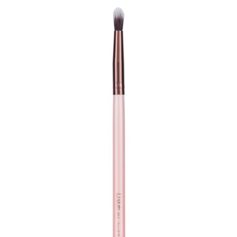 Luxie 231 Small Tapered Blending Eye Shadow Brush